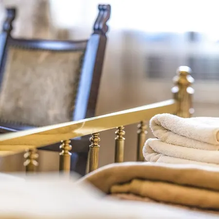 Giselle Buda Castle B&B