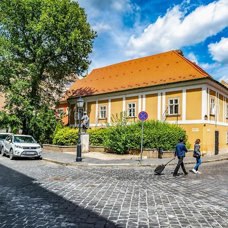 Oda ve Kahvaltı Giselle Buda Castle Budapeşte