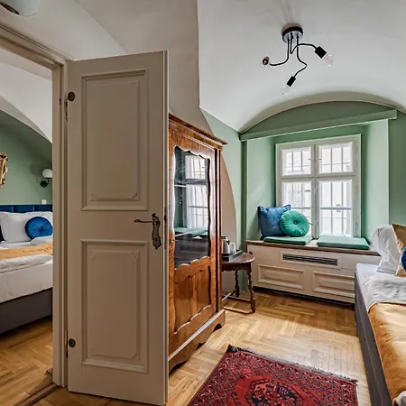 Bed & Breakfast Giselle Buda Castle