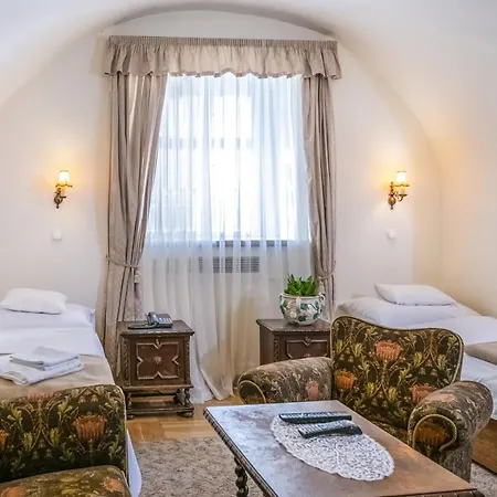 Giselle Buda Castle Alojamento de Acomodação e Pequeno-almoço
