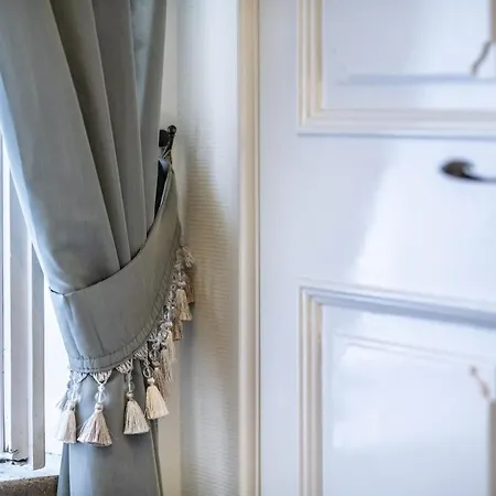 Alojamento de Acomodação e Pequeno-almoço Giselle Buda Castle 4*